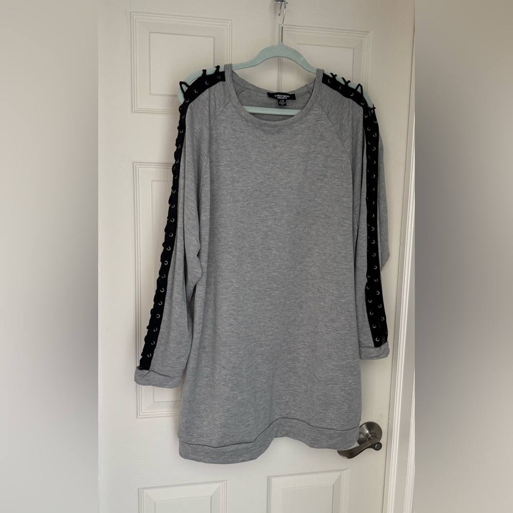 Gray and Black Dress from Streetwear Society / Size Large